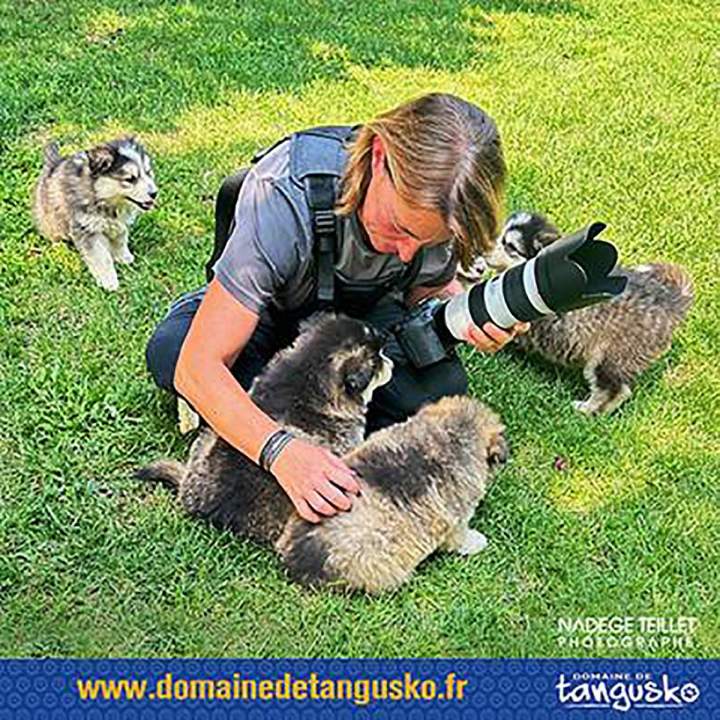 Séance photo, chez Tangusko